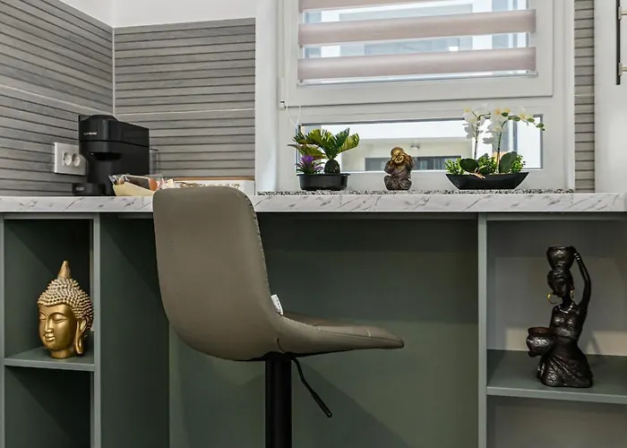 Enif With Parking -tractoru Coresi Appartement Braşov