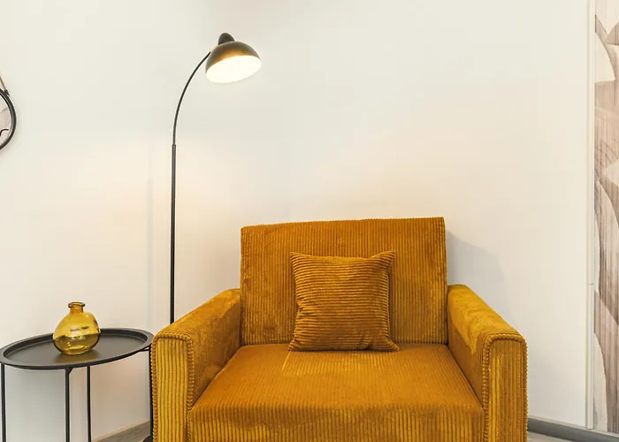 Apartment Enif With Parking -tractoru Coresi Brasov