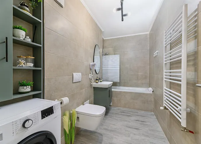 Apartment Enif With Parking -tractoru Coresi Brasov